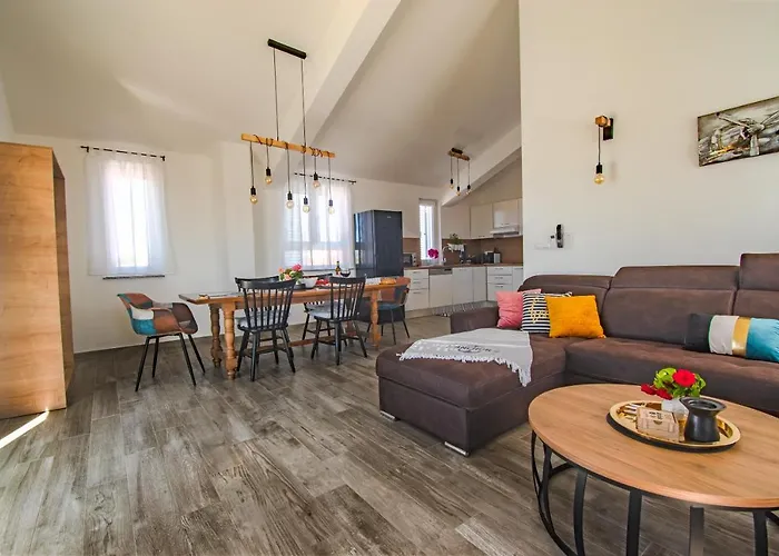 Olea Apartments Vir